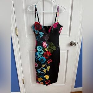 Bebe Bodycon Floral Midi Dress Size Small